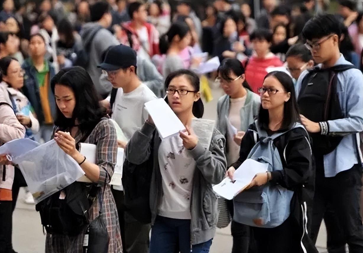 (临床医学是干什么的)(临床医学工程是干什么)