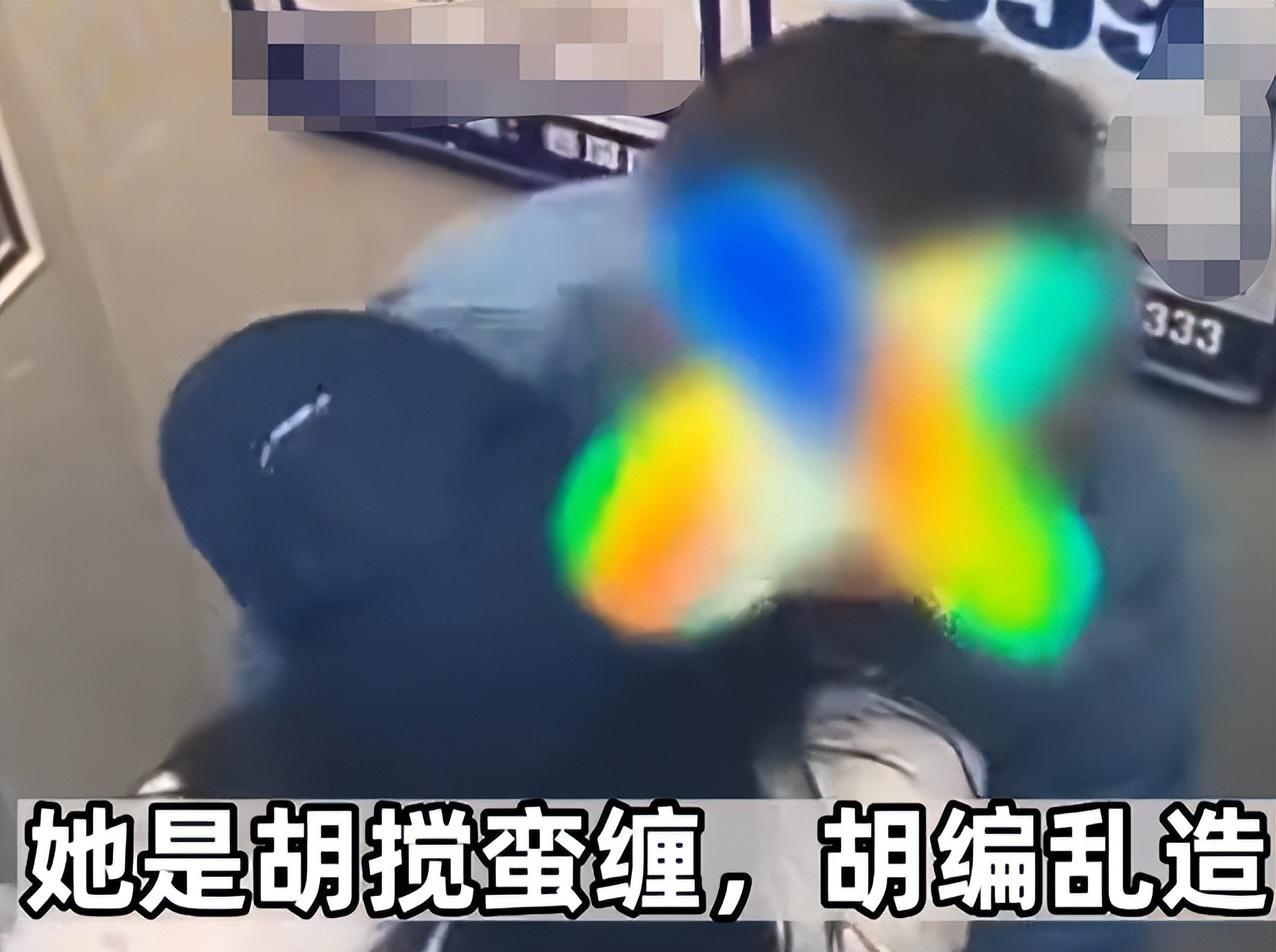 (男上司摸女下属的头意味什么)(男领导摸你头是什么意思)